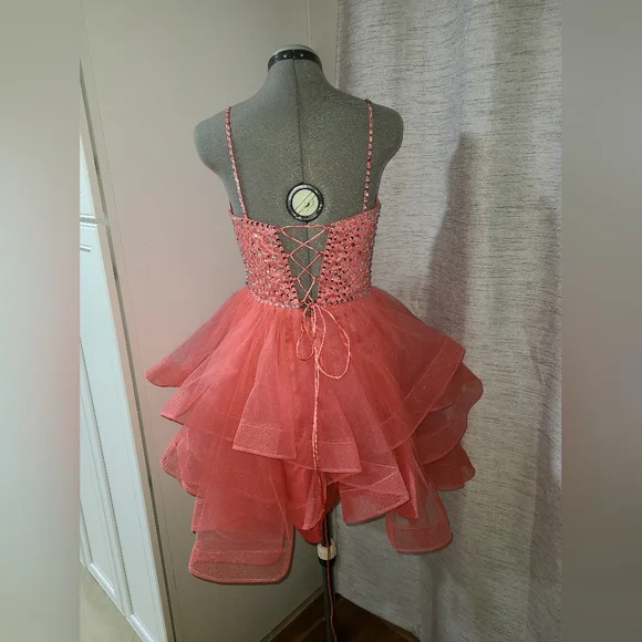 Coral homecoming dress - Picture 2 of 3